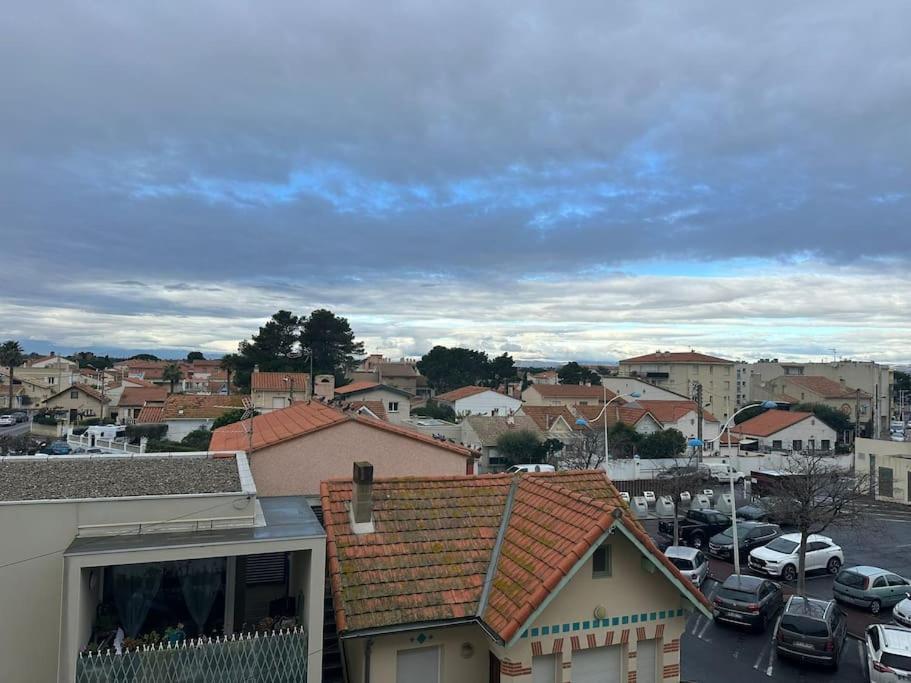 Le Cocon Canetois Luaran gambar